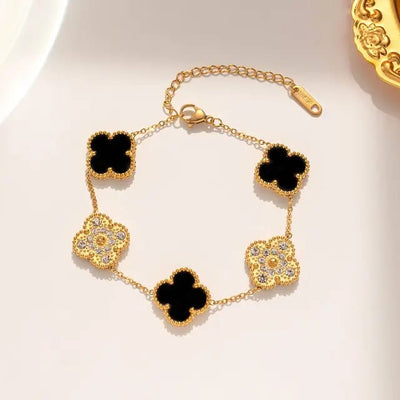 Van Five Leaf Clover Bracelet